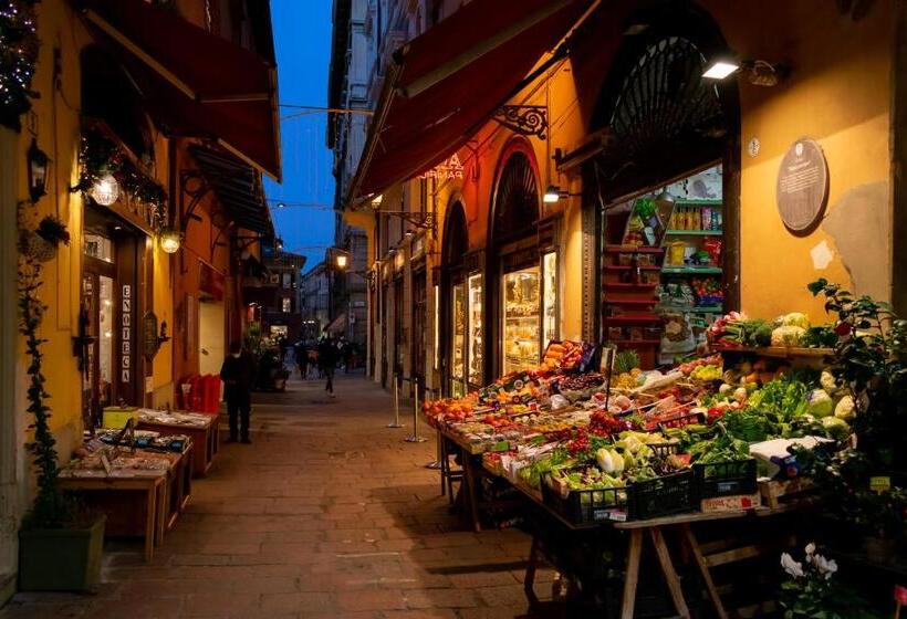 تختخواب و صبحانه Royal Central Room