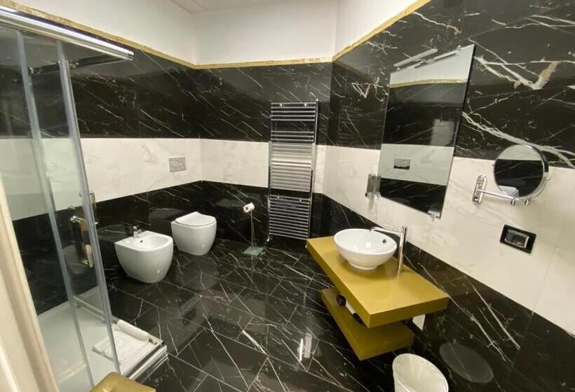 تختخواب و صبحانه Royal Central Room