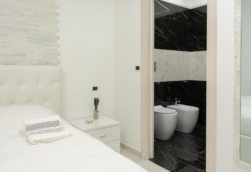 تختخواب و صبحانه Royal Central Room