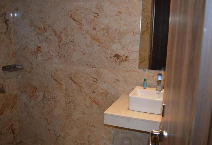 Byaris International By Bizzgrow Hotels