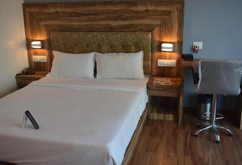 Byaris International By Bizzgrow Hotels