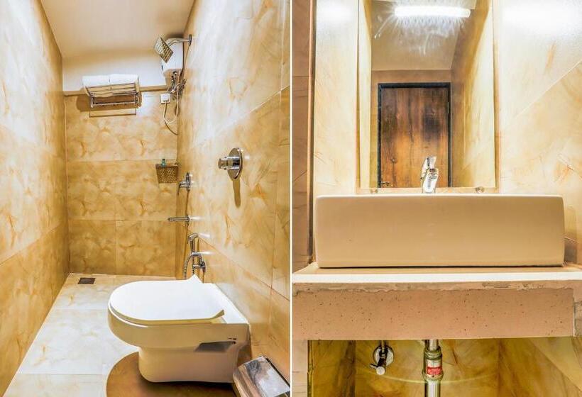 Byaris International By Bizzgrow Hotels