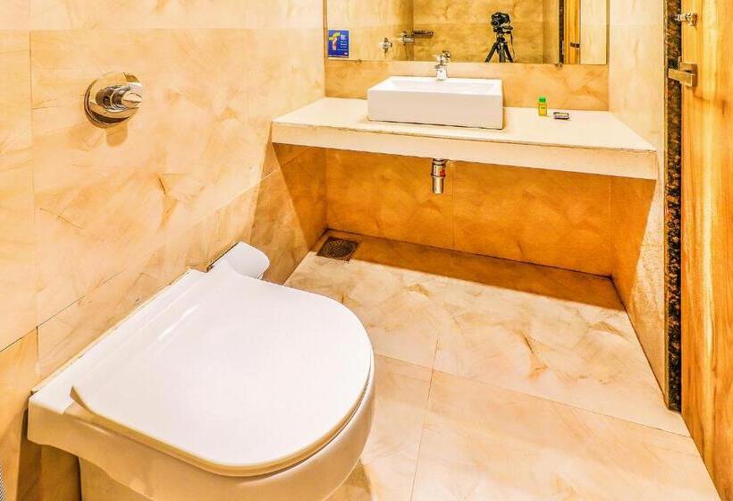 Byaris International By Bizzgrow Hotels