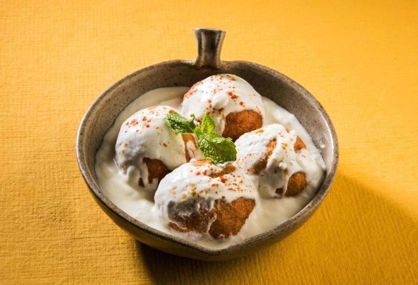 בית מלון כפרי Capital O Ind679  Rajwada Palace