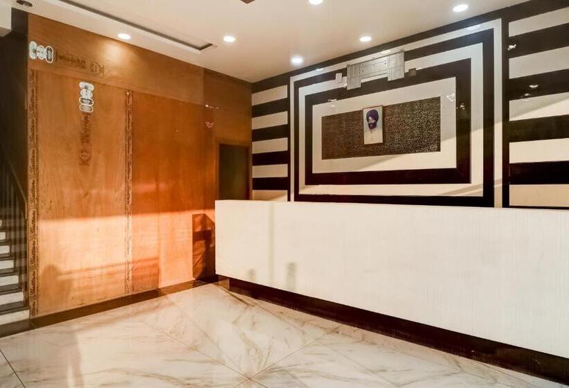 Отель Collection O 77782 Mini Punjab Hill Side Rooms