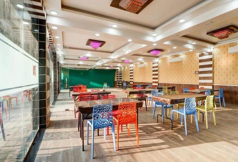 فندق Collection O 77782 Mini Punjab Hill Side Rooms