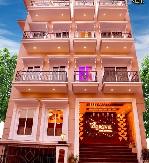 Fabhotel Elgrovia