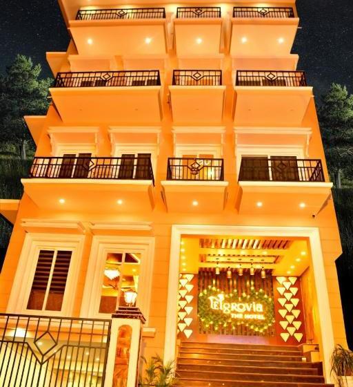 Fabhotel Elgrovia