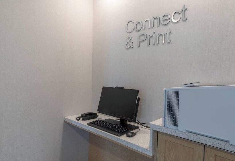 בית מלון כפרי Fairfield By Marriott Inn & Suites Revelstoke