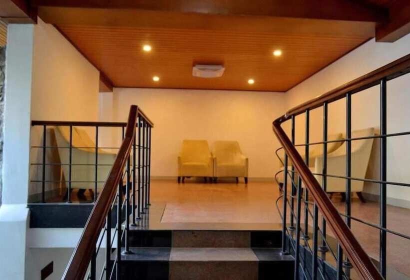 Отель Good Wood Airport