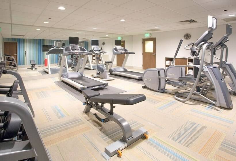 Отель Holiday Inn Express & Suites Blythe, An Ihg