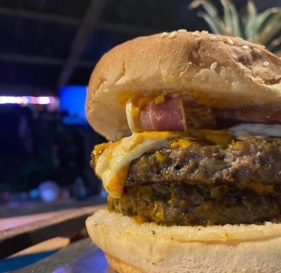 هتل Mama Tungu Hostel