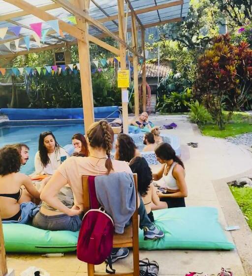 호텔 Mama Tungu Hostel