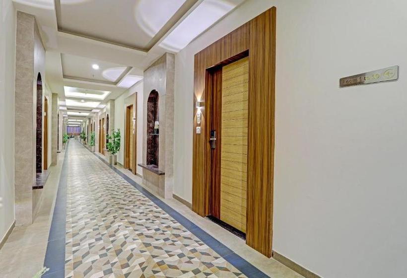 בית מלון כפרי Oyo 69436  Royal Wings