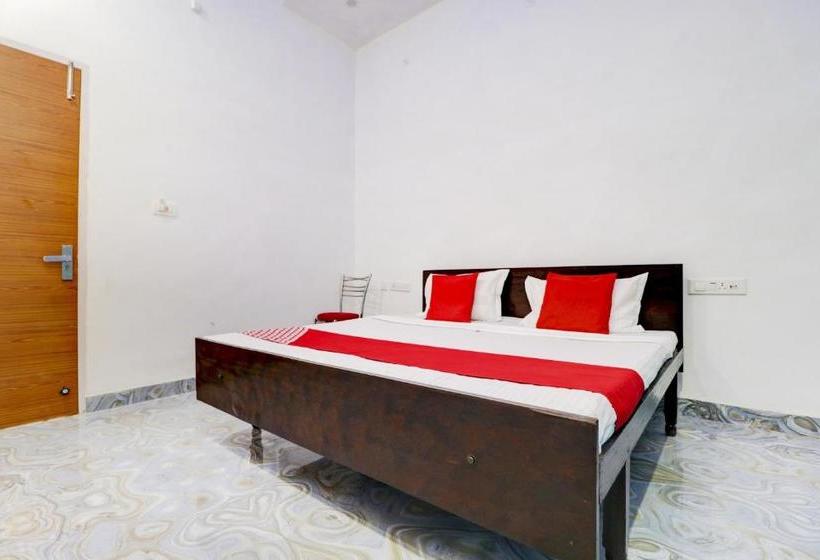 فندق Oyo 77271 Riverview