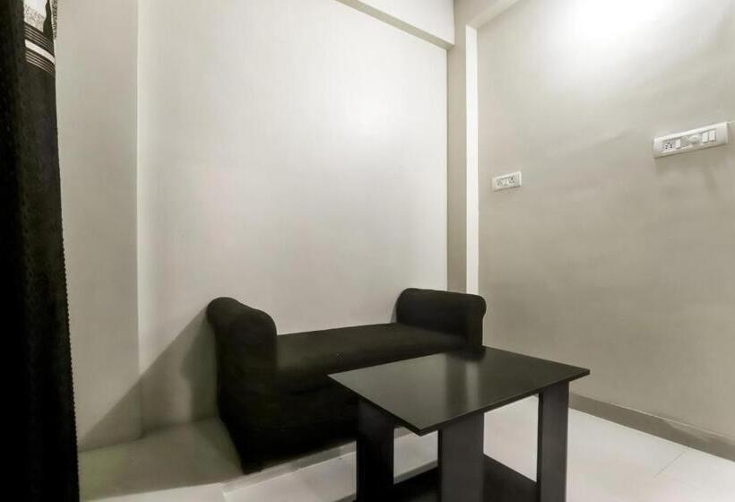 هتل Oyo 77286 Shridhar Service Apartment