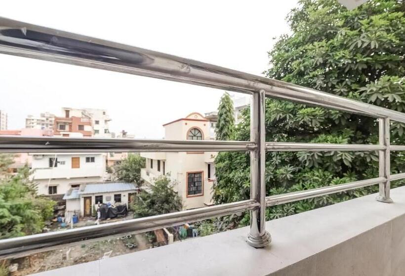 هتل Oyo 77286 Shridhar Service Apartment