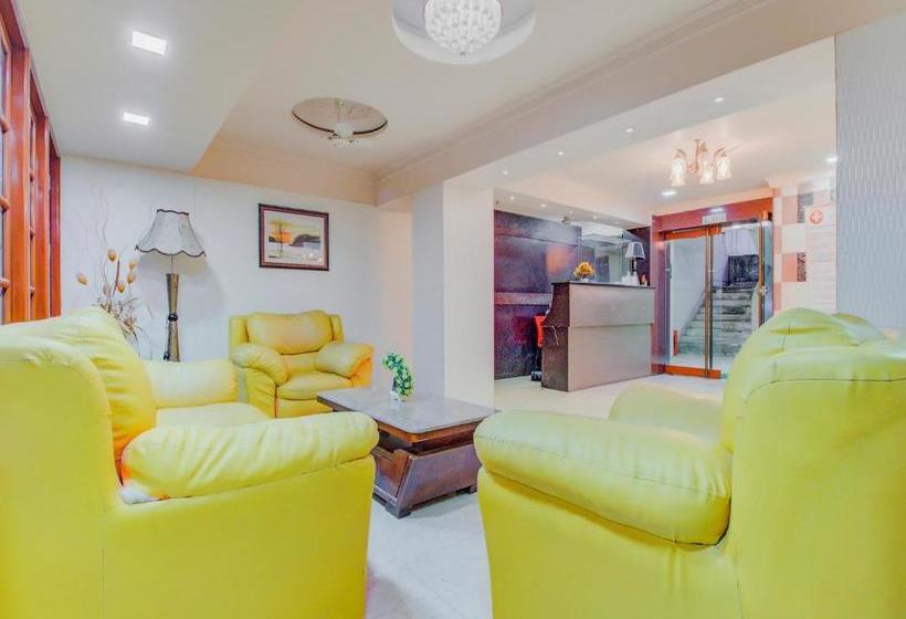 בית מלון כפרי Oyo 77508  Orange Annexe