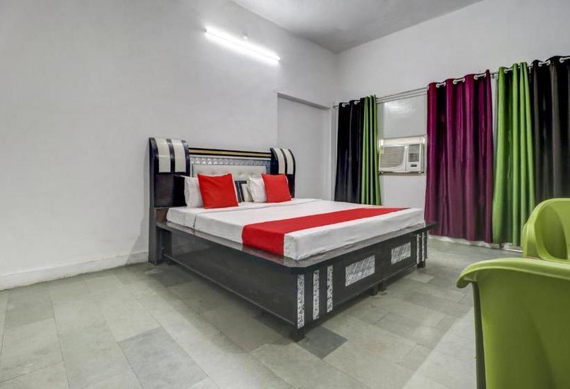 فندق Oyo 77745  Yatri Niwas