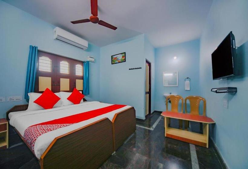 酒店 Oyo 77797 Sree Rajeswari Residency