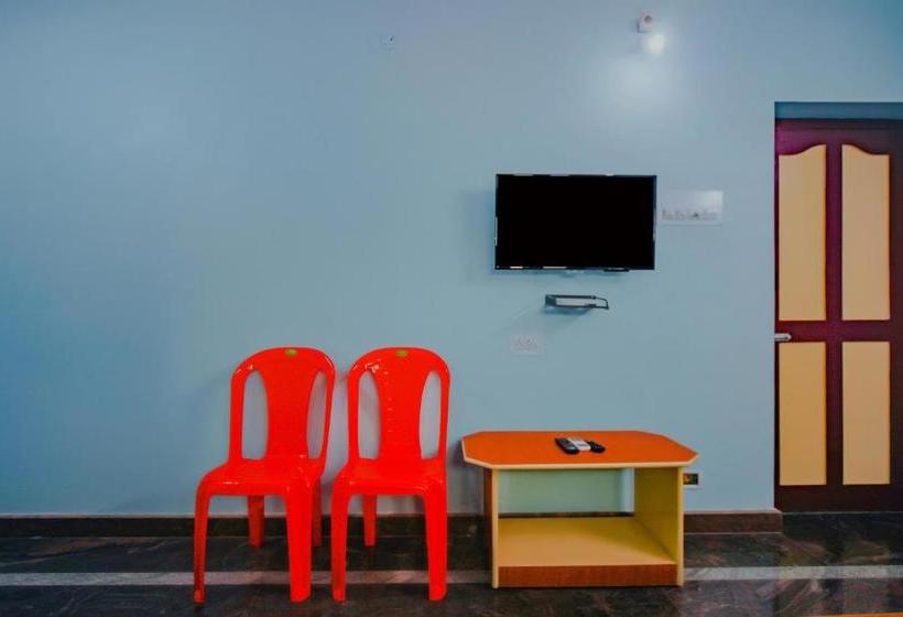 酒店 Oyo 77797 Sree Rajeswari Residency