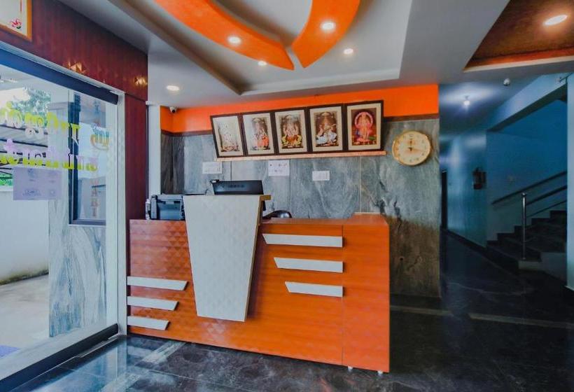 酒店 Oyo 77797 Sree Rajeswari Residency