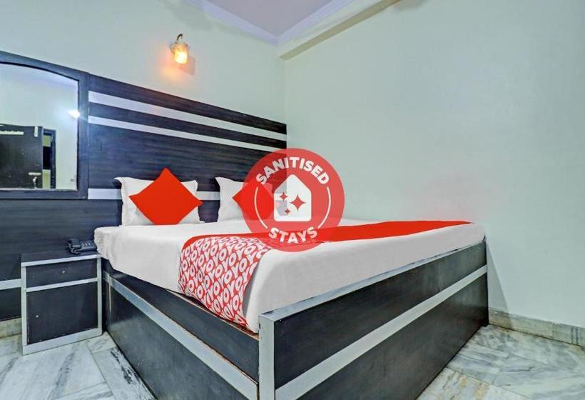 فندق Oyo 77893 Gopal