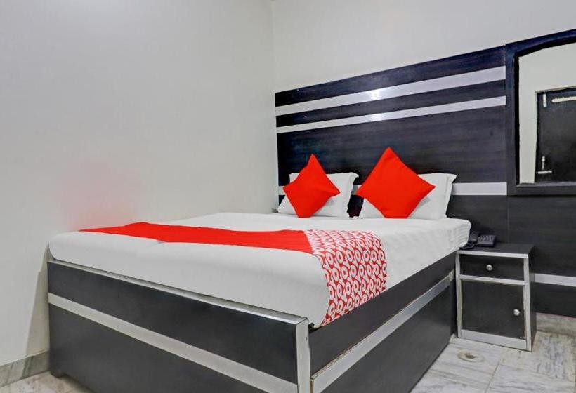 فندق Oyo 77893 Gopal