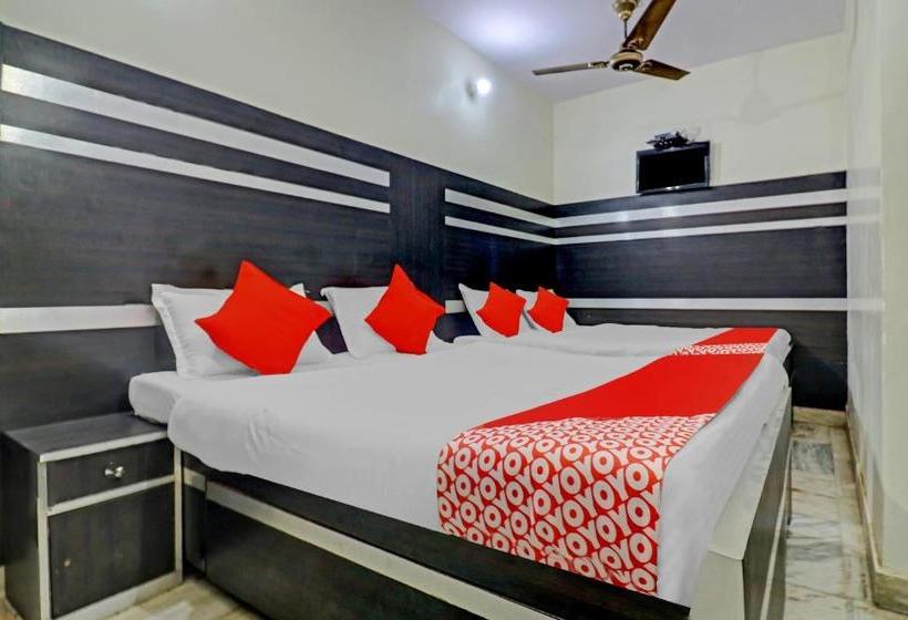 فندق Oyo 77893 Gopal