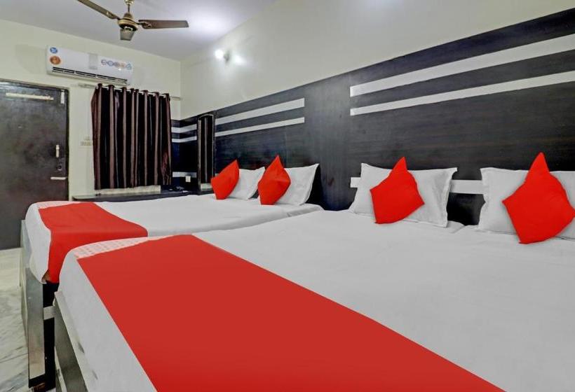 فندق Oyo 77893 Gopal