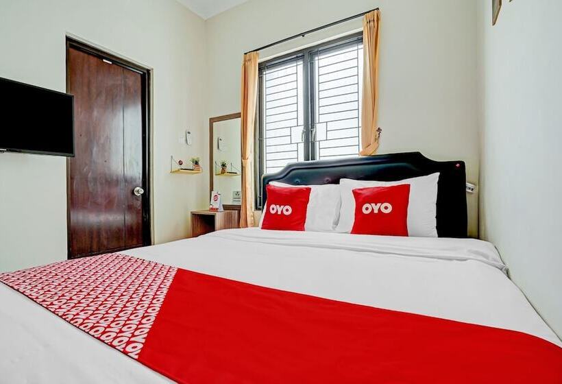 Отель Oyo 90211 Isidji Inn