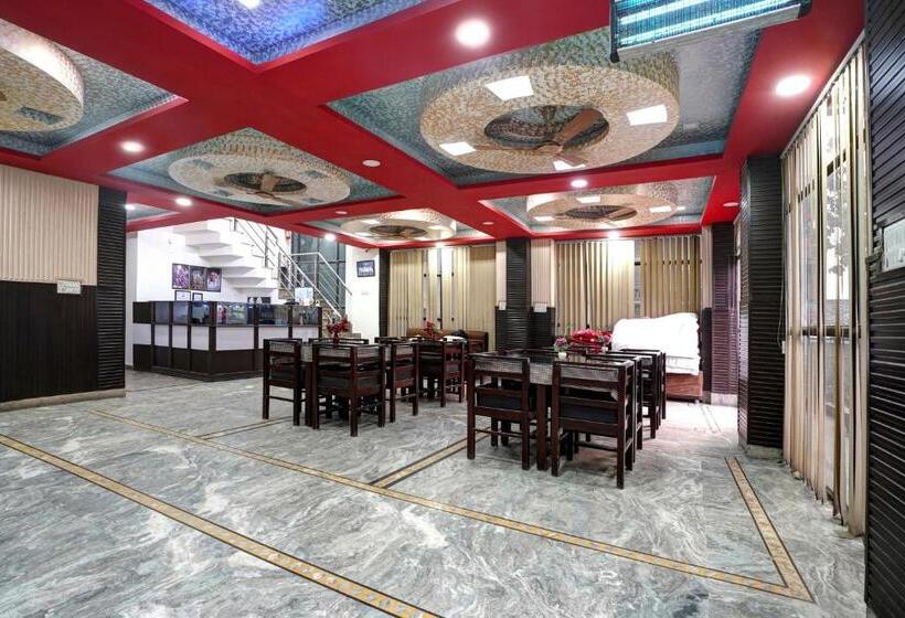 Отель Oyo Bly115 Bonzer