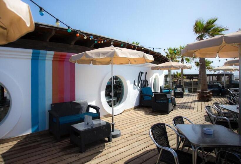 酒店 Sands Beach Active Resort