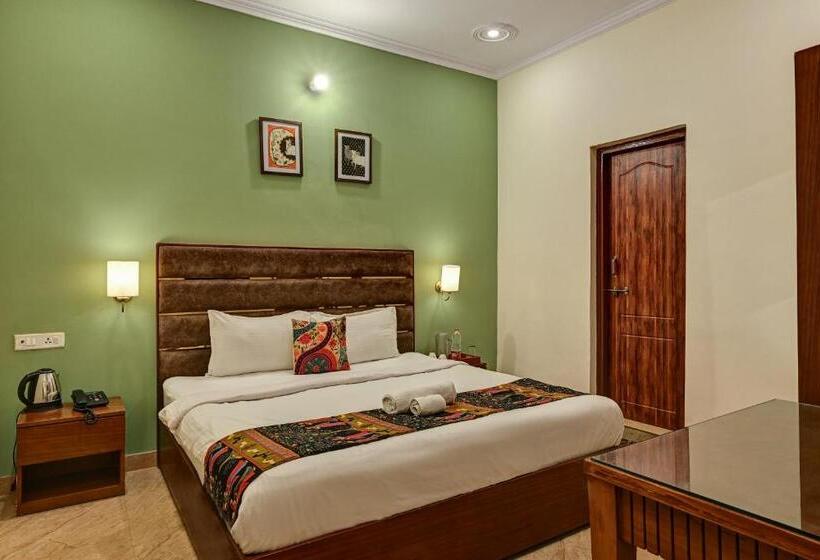 בית מלון כפרי Sethi Legacy