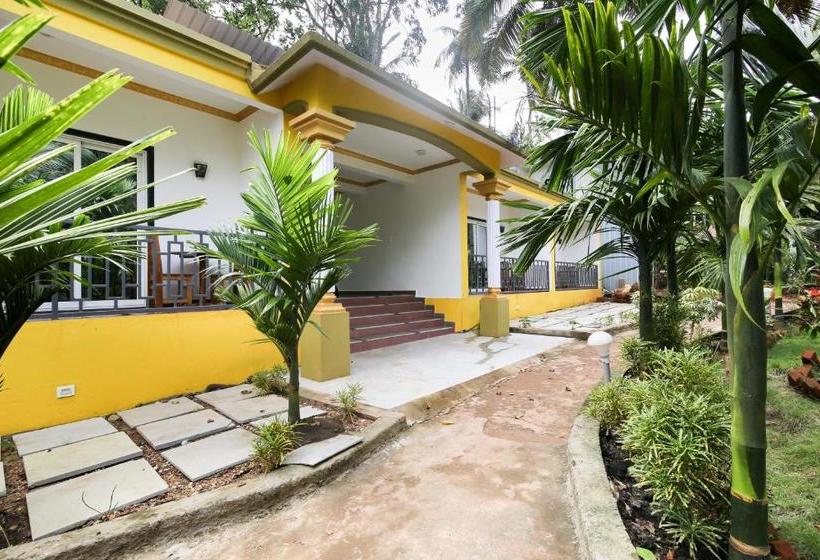 호텔 Spot On 48430  Lavish