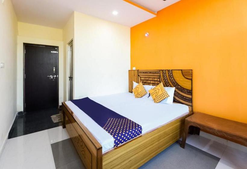 호텔 Spot On 77823  Daksh