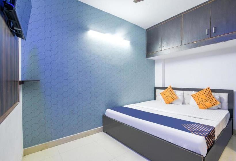 Отель Spot On 77843 Janak Inn