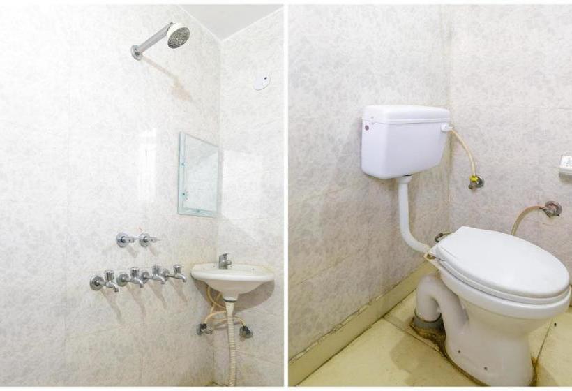 Отель Spot On 77843 Janak Inn