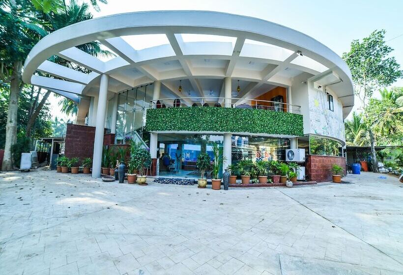 ホテル The Center Court Resort & Spa