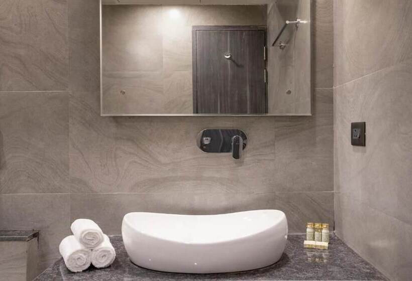 هتل The Porto By Lagom