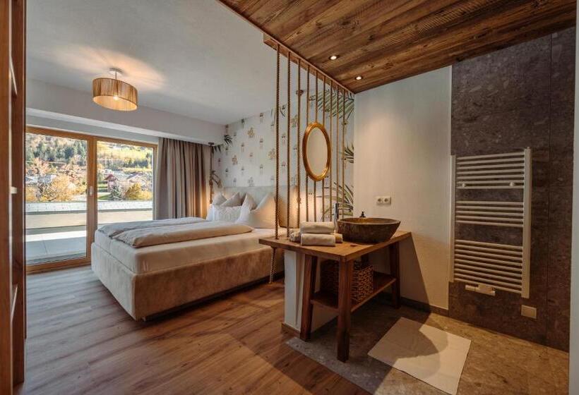 Отель Uncle Jacks