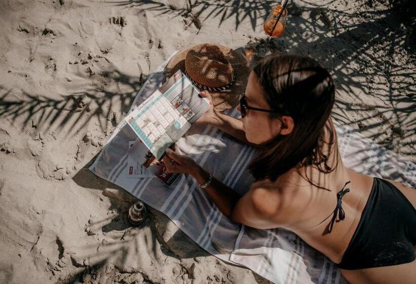 Отель Uncle Jacks