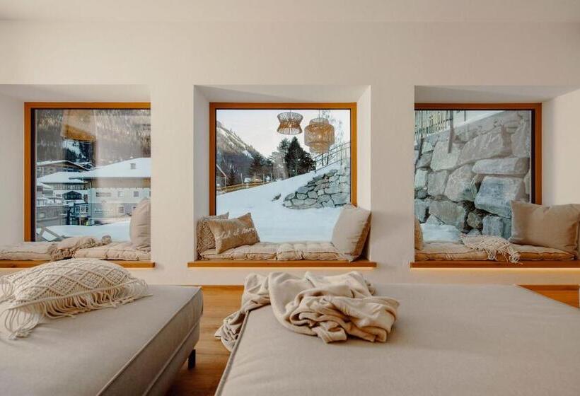 Отель Uncle Jacks