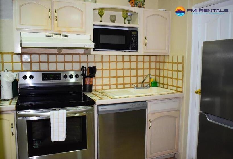 Marina Pinacate B 403