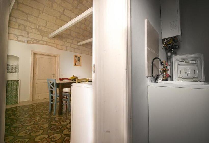 פנסיון Ai Cappuccini Guest House