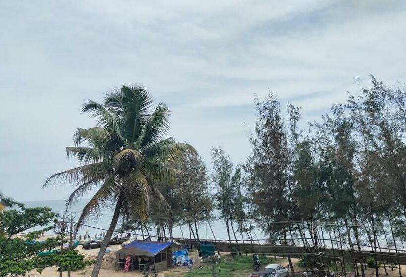 膳宿费 Ambadi S Villa