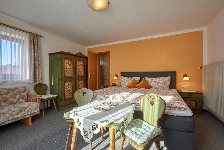 פנסיון Gästehaus Häuslweber