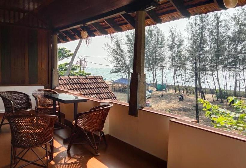 膳宿费 Ambadi S Villa