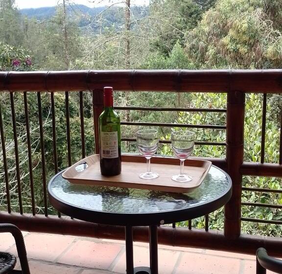 بنسيون La Casona Del Retiro