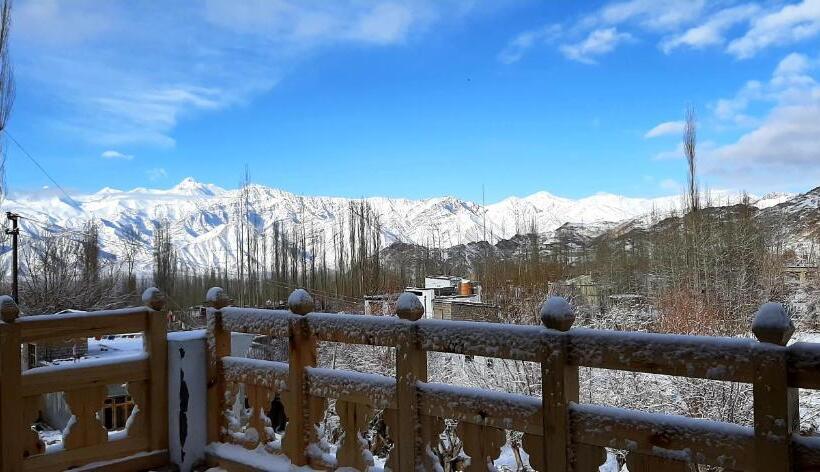 ペンション Ladakh Country Inn